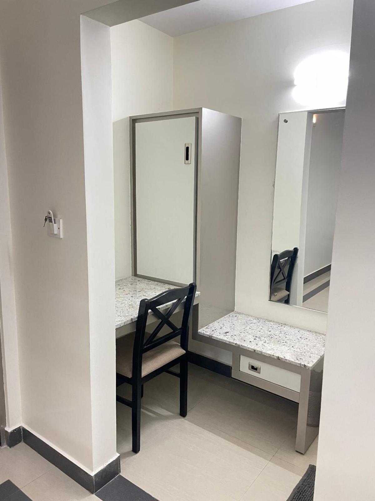 Sr Hotel Anakāpalle Eksteriør billede